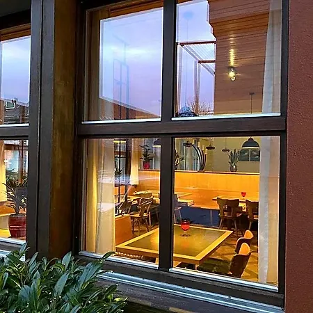 Baeren Hotel *