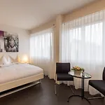 Baeren Otel *