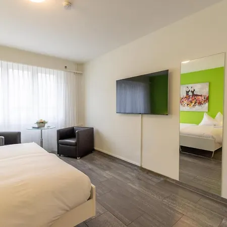 Baeren Otel *